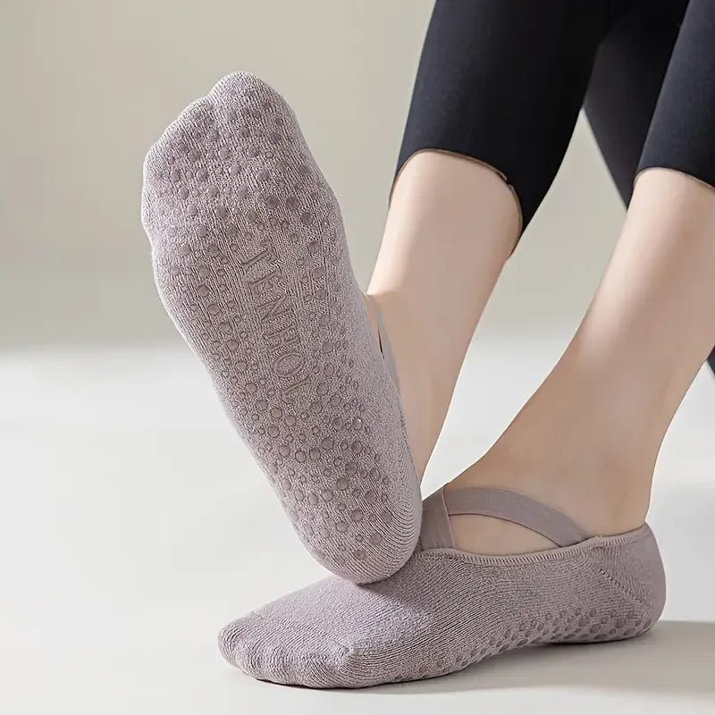 1-5 Pairs of Women's Non-Slip Yoga Socks for Dance Pilates Gym Breathable Cotton No-Show Socks with Silicone Grip Indoor Workout