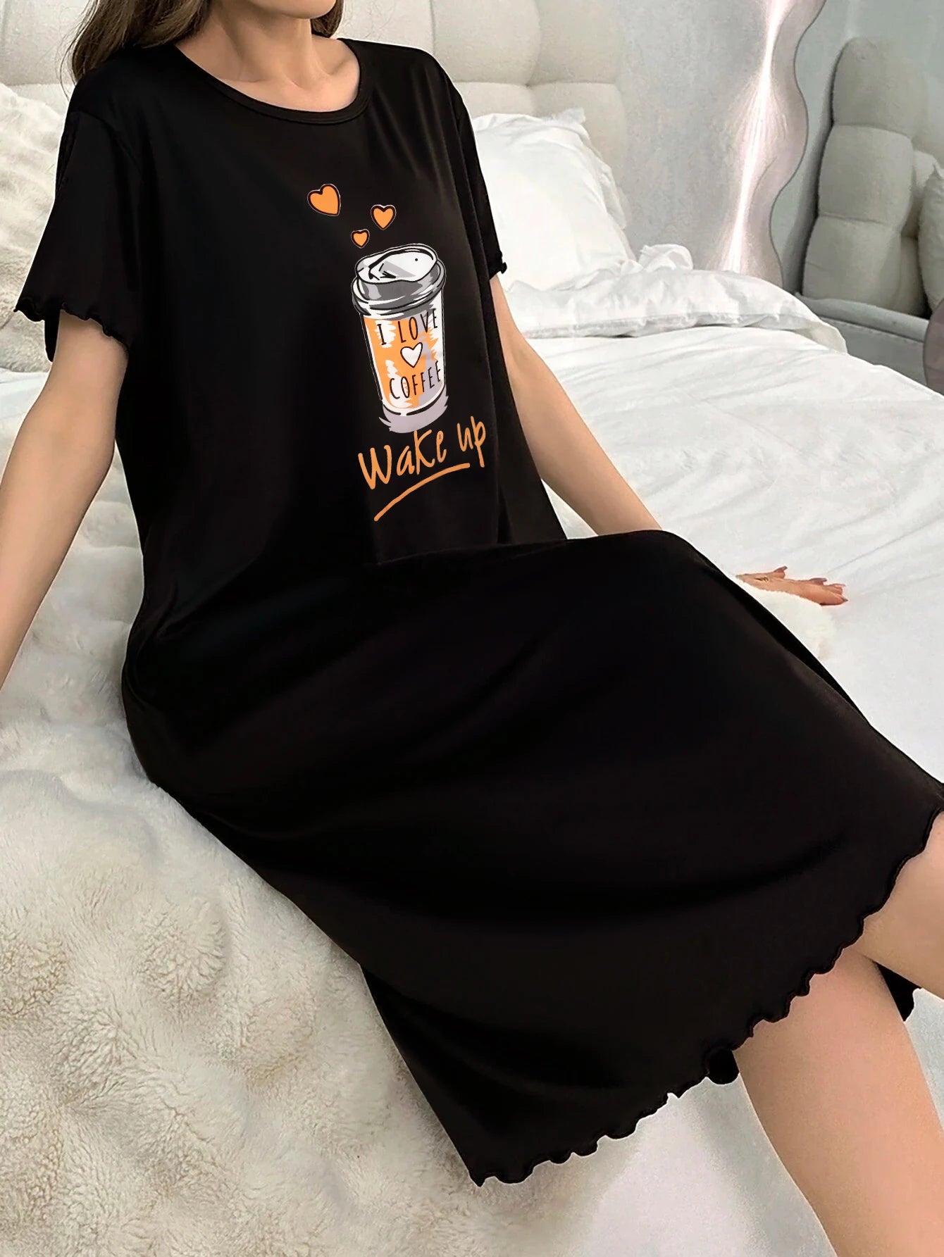 Single-Piece All-Season Nightgown, Simple, Comfortable, Fashionable Printed Short-Sleeved Long Nightgown That Can Be Worn Outside as a Home Robe