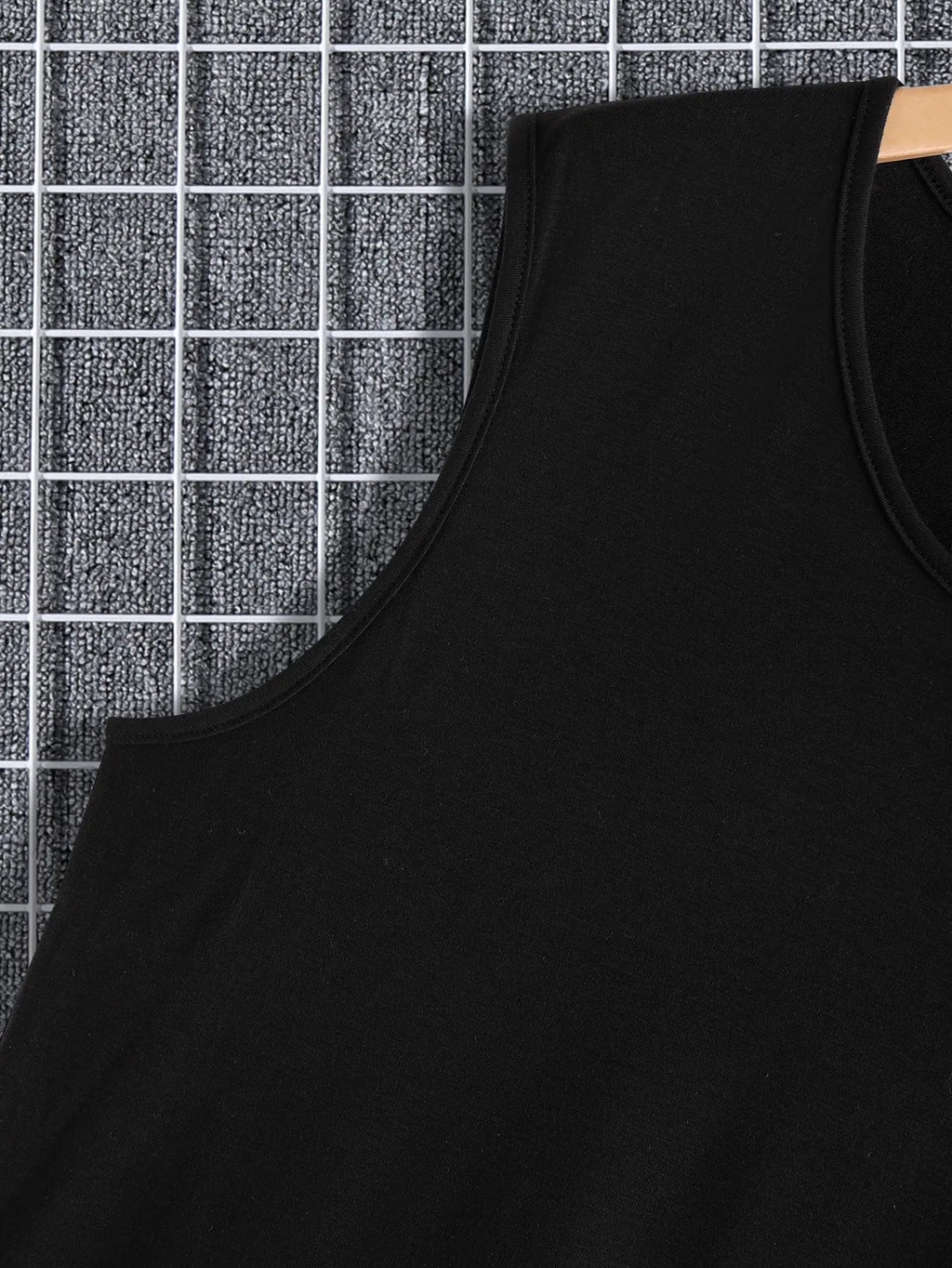 Men's Printed Crew-Neck Tank Top: A Stylish, Summer-Ready Essential for Casual Street Style