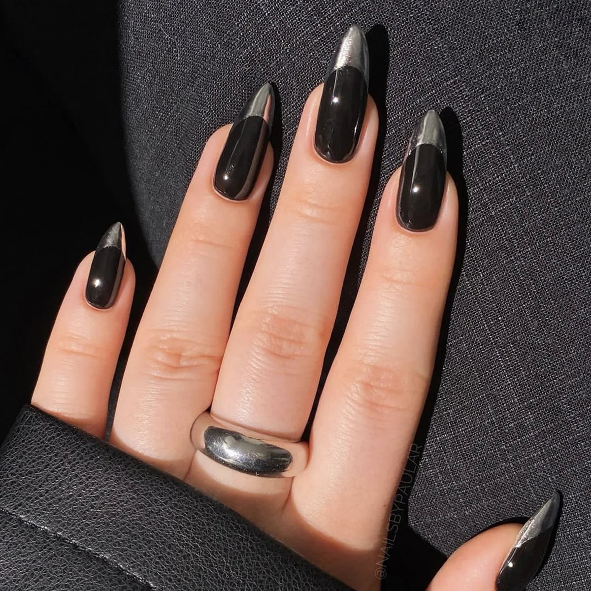 24pcs Glossy Black Fake Nails Set Press On Nail Tips Solid Color Long Stiletto Removable Artificial Nails Decoration Nail Art
