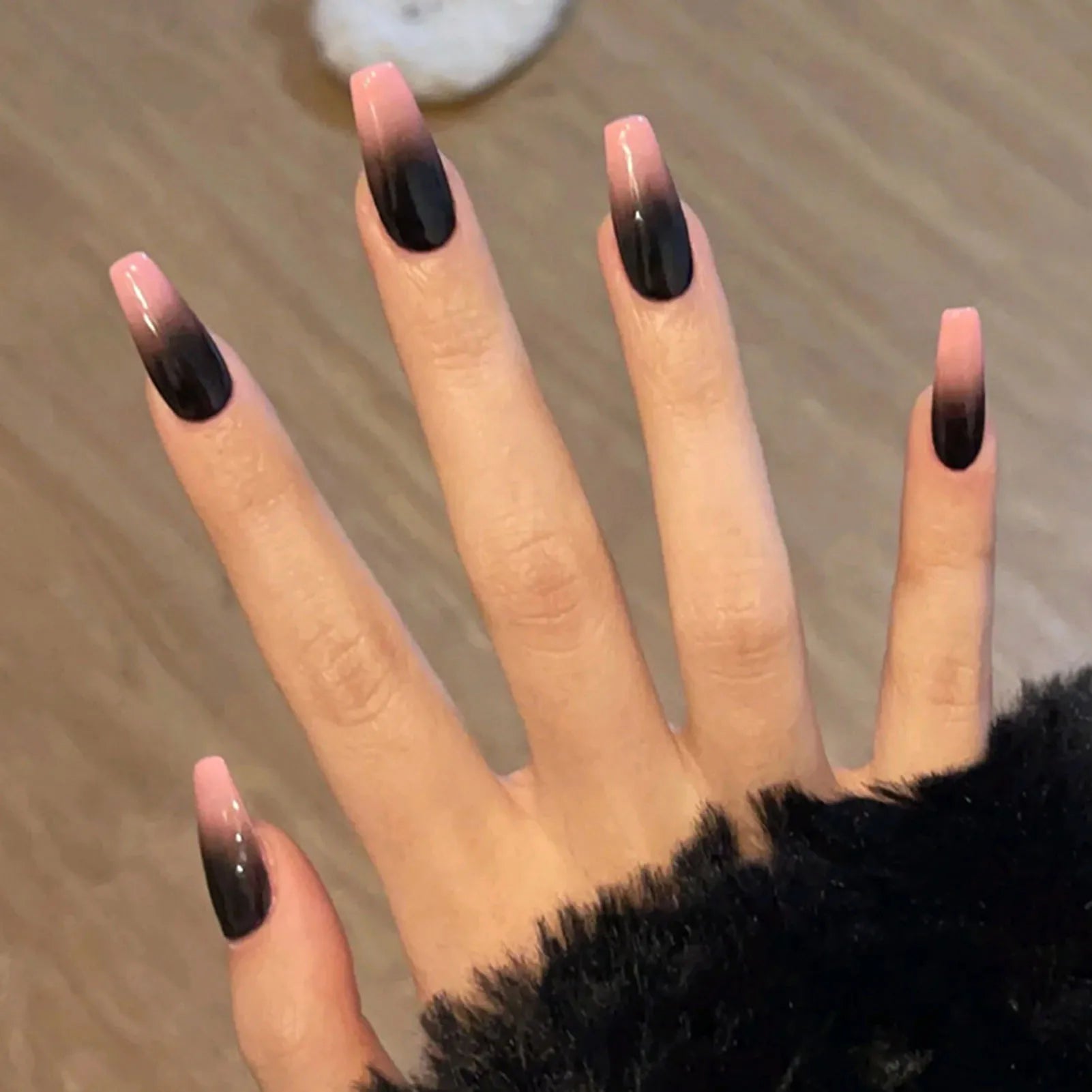 24pcs Glossy Black Fake Nails Set Press On Nail Tips Solid Color Long Stiletto Removable Artificial Nails Decoration Nail Art