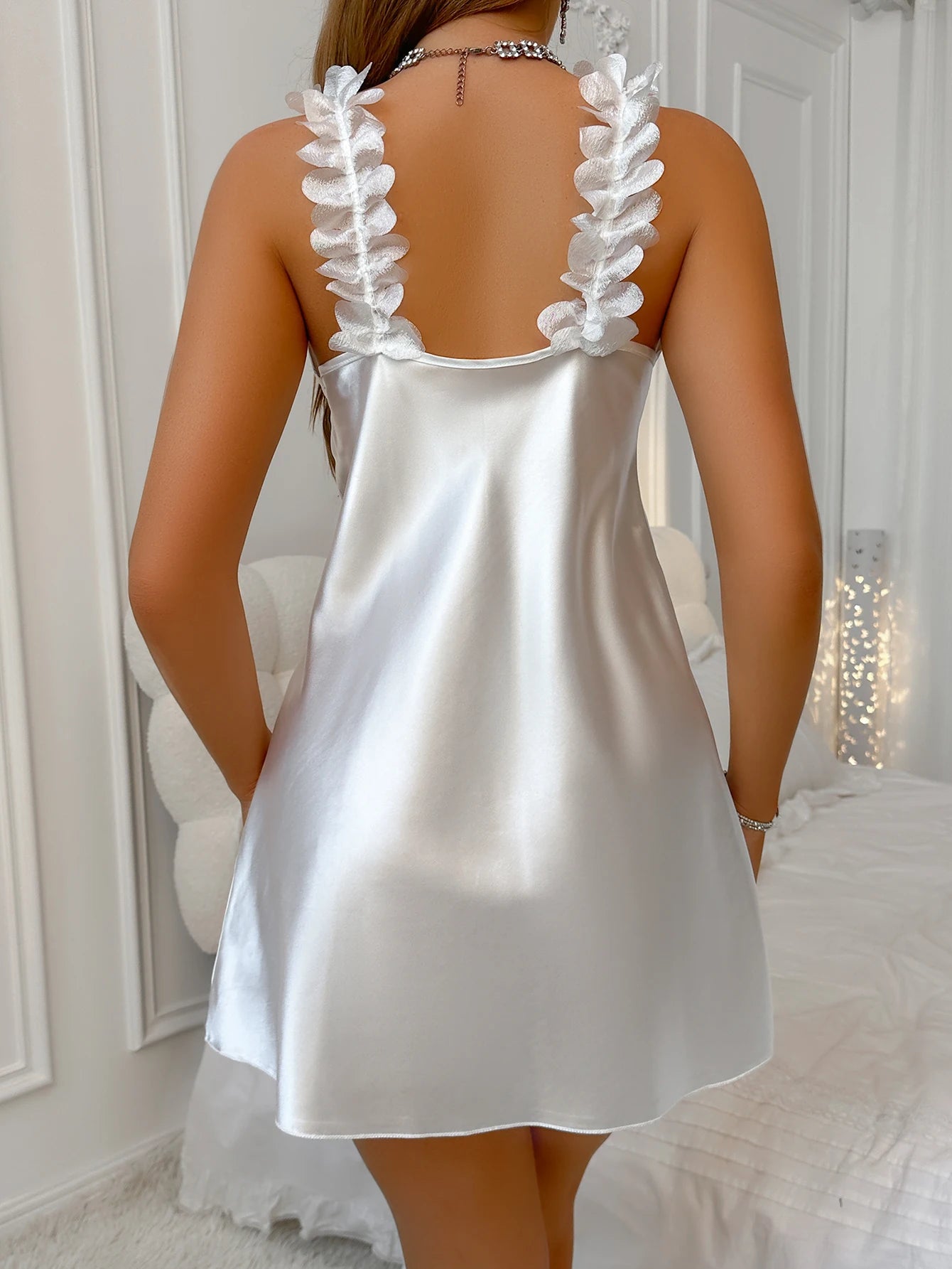 Women's Fashion Sexy New Design Lace V-neck Nightgown Comfortable nightdress