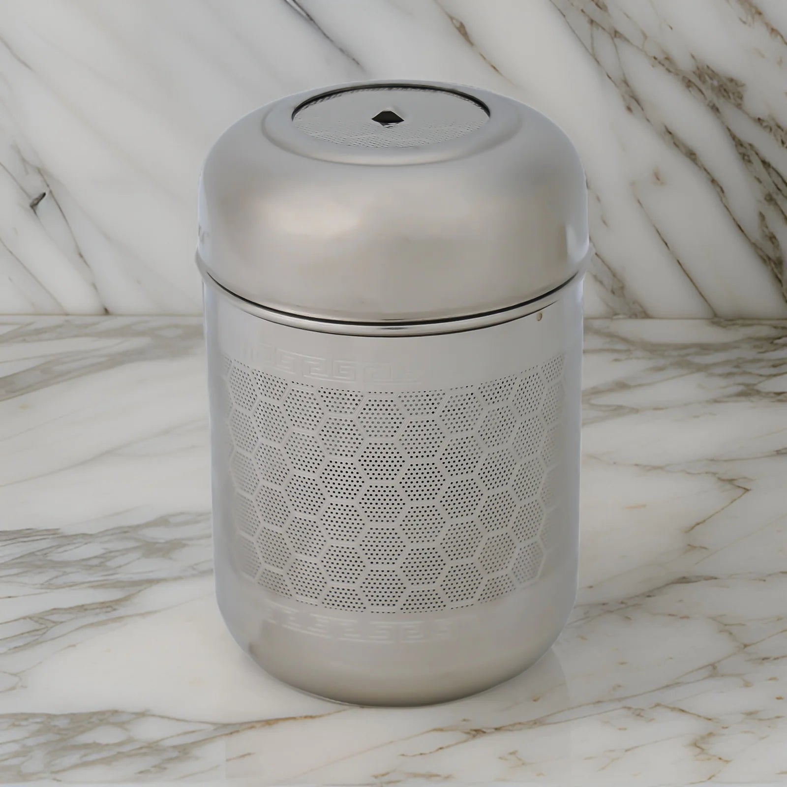 Mesh Tea Infuser Ball Made of Stainless Steel Suitable for Various Containers Great for Iced Tea and Custom Seasonings