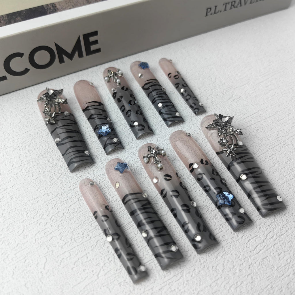 GGddsha Nails 2025 Long Novel Design And Reusable Handmade Nails Pmma Acrylic Nails Press On Nails Kit WithBox Gifts For Women,Stellar Stripe